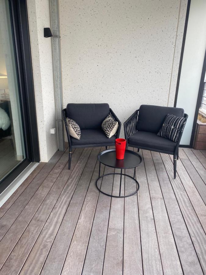 Lichtrijk 2-Slaapkamerappartement Met Zeezicht En Gratis Parking Ostend Exterior photo