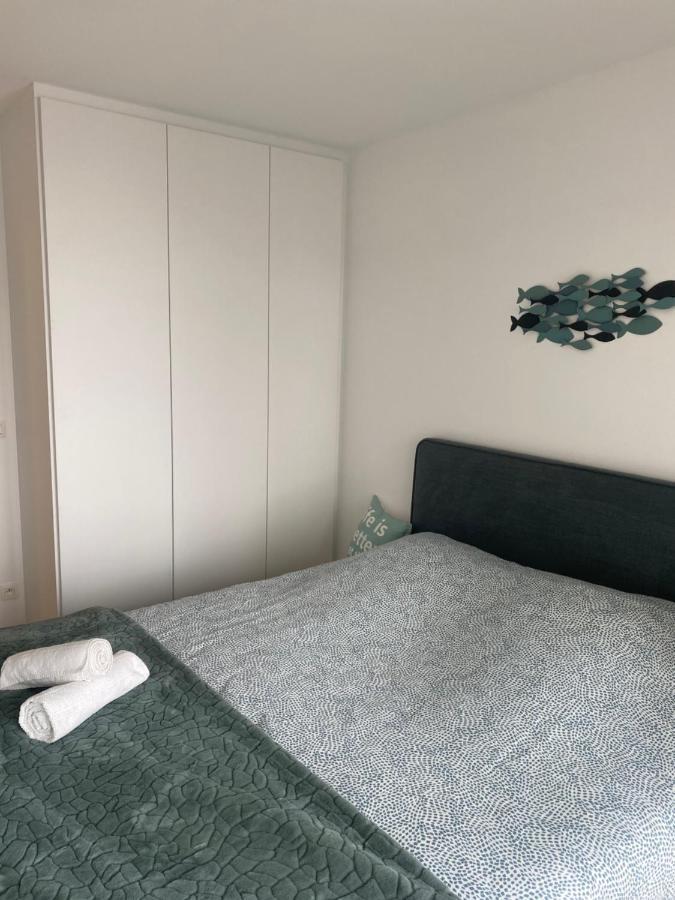 Lichtrijk 2-Slaapkamerappartement Met Zeezicht En Gratis Parking Ostend Exterior photo