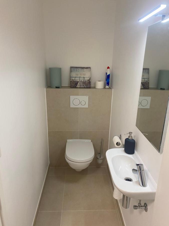 Lichtrijk 2-Slaapkamerappartement Met Zeezicht En Gratis Parking Ostend Exterior photo